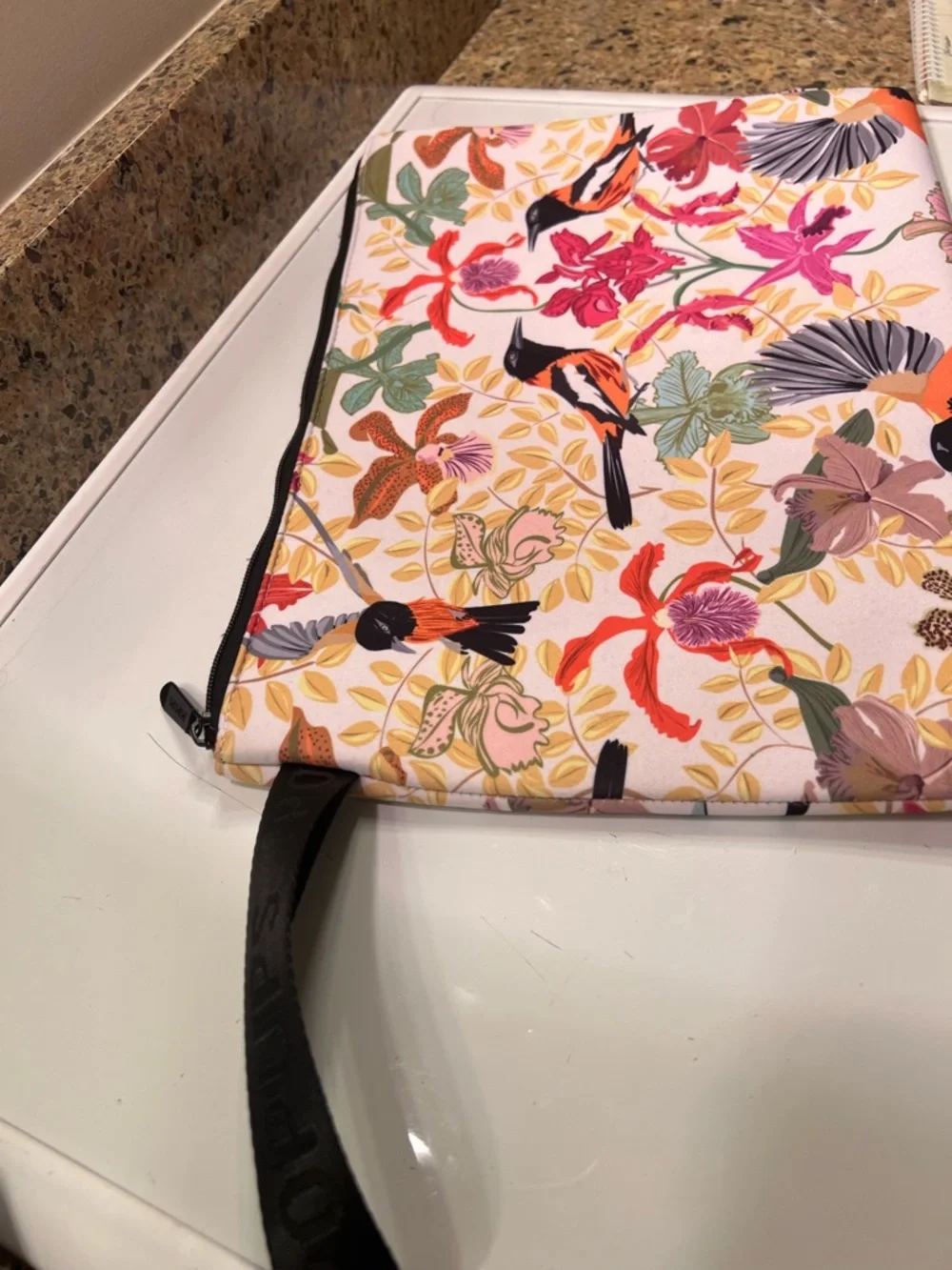 Popups Floral Computer Sleeve Bag Carrier Neoprene 11”x15” Zips Close